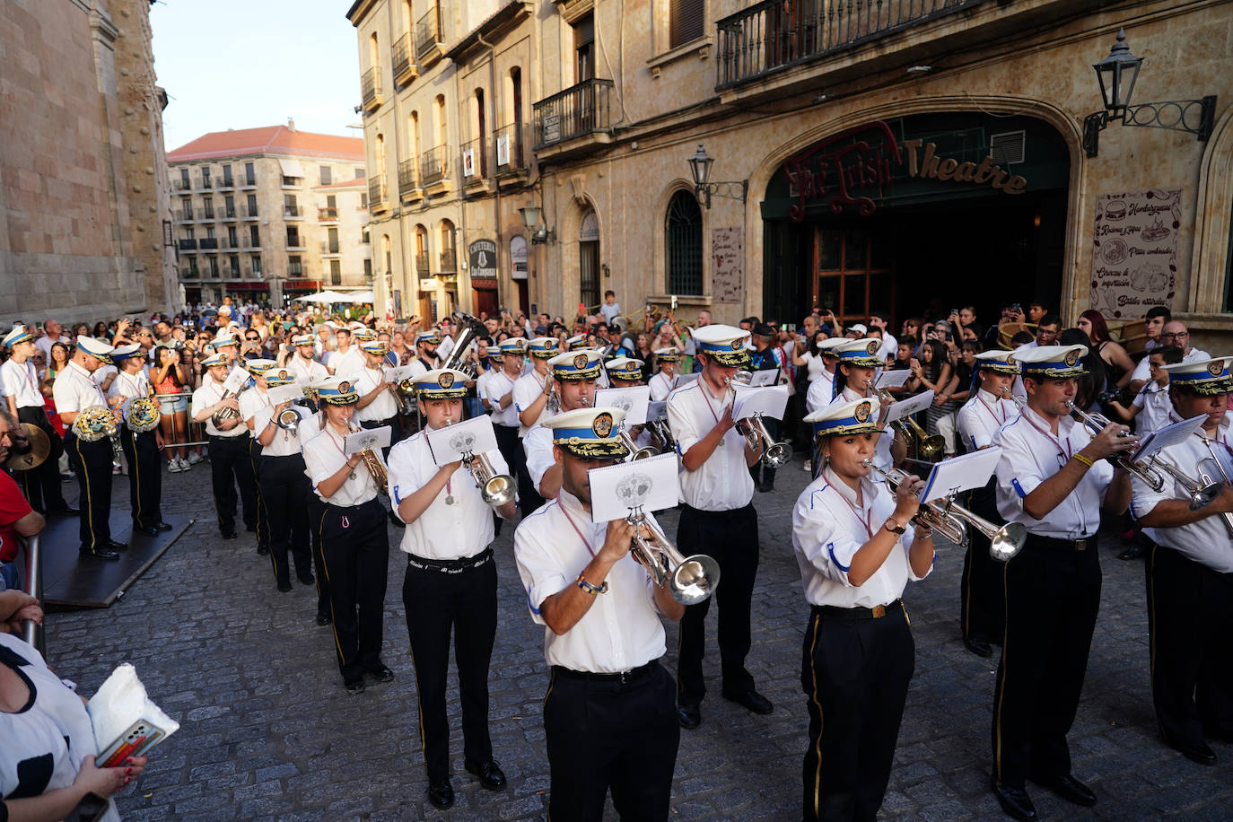 Las imágenes más emotivas de la procesión de Jesús Flagelado en su 75º aniversario