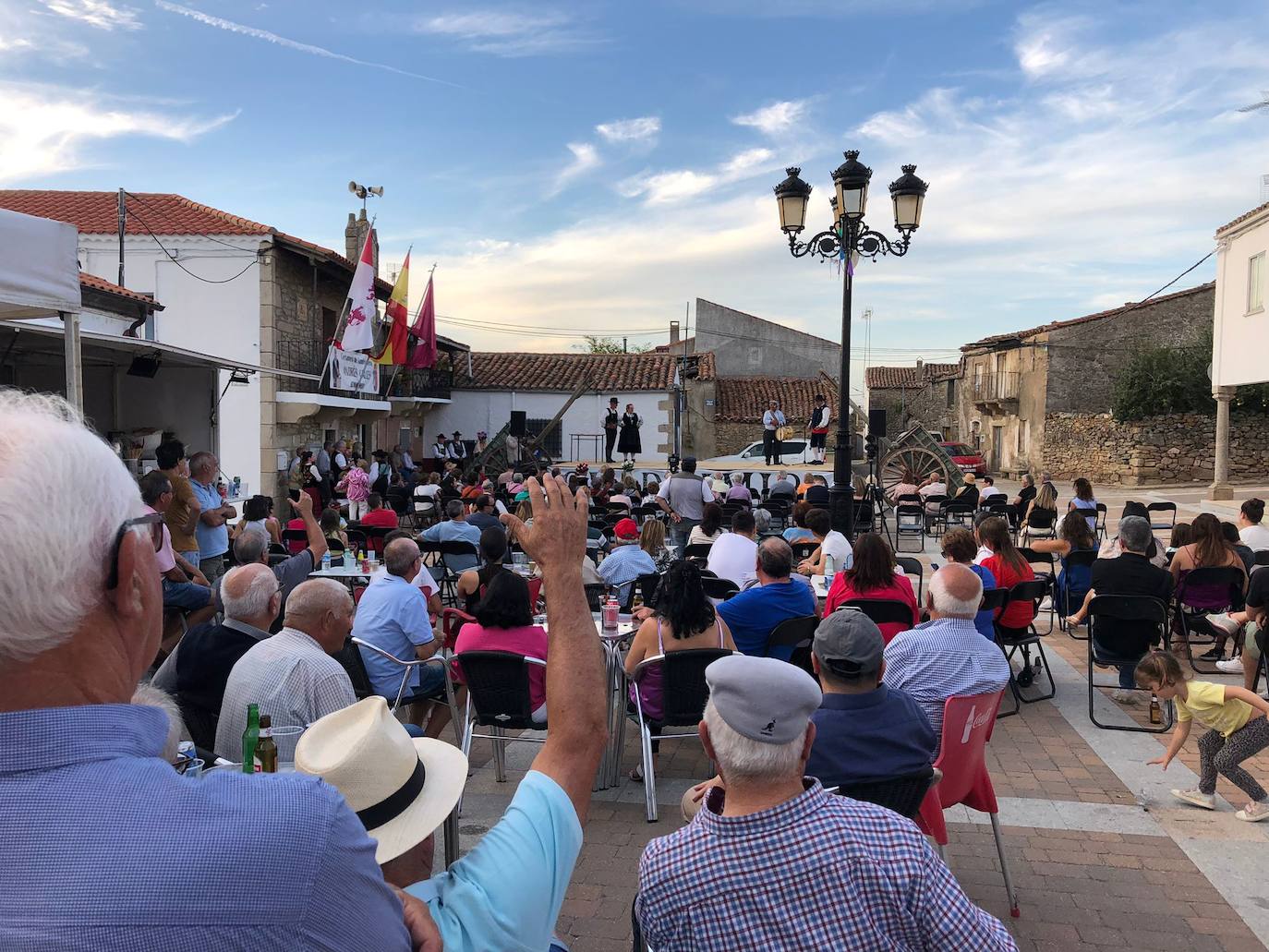 Gaitas y tamboriles en honor a Andrés Calles en Guadramiro