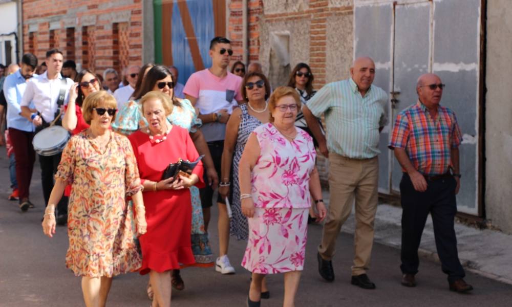 Bailes para la Virgen del Rosario en Rágama