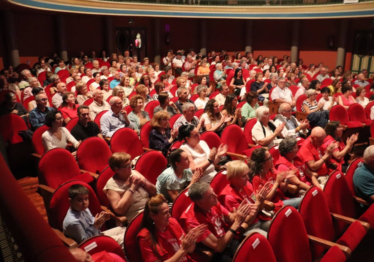 Los bejaranos se suman a la presentación de la Asociación Bejarana contra el cáncer