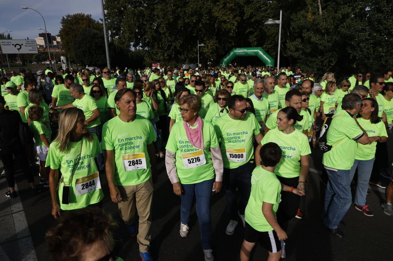 15.000 personas tiñen Salamanca de verde esperanza en la lucha contra el cáncer