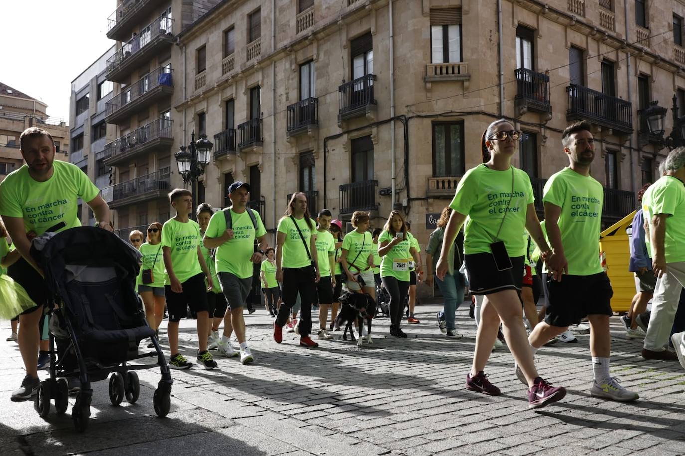 Las mejores imágenes de la Marcha contra el Cáncer de Salamanca