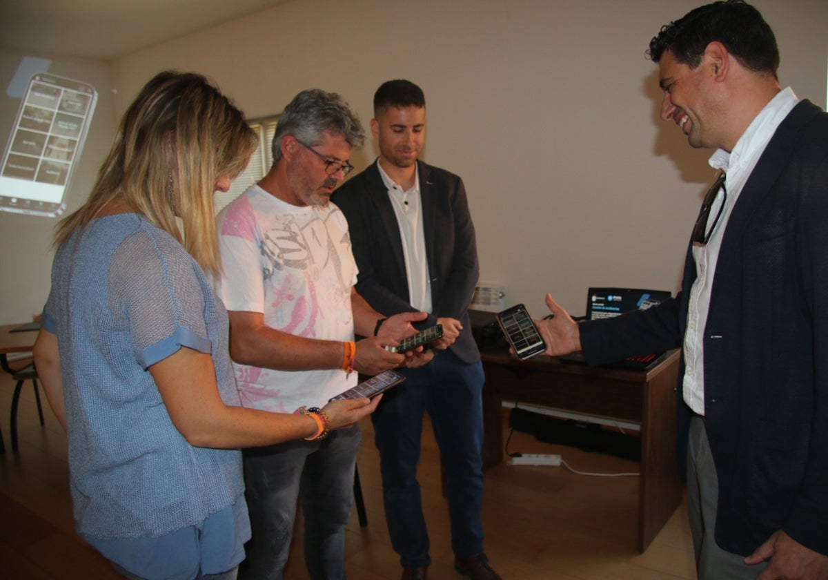 Los vecinos de Doñinos podrán avisar al Ayuntamiento de las incidencias con el móvil