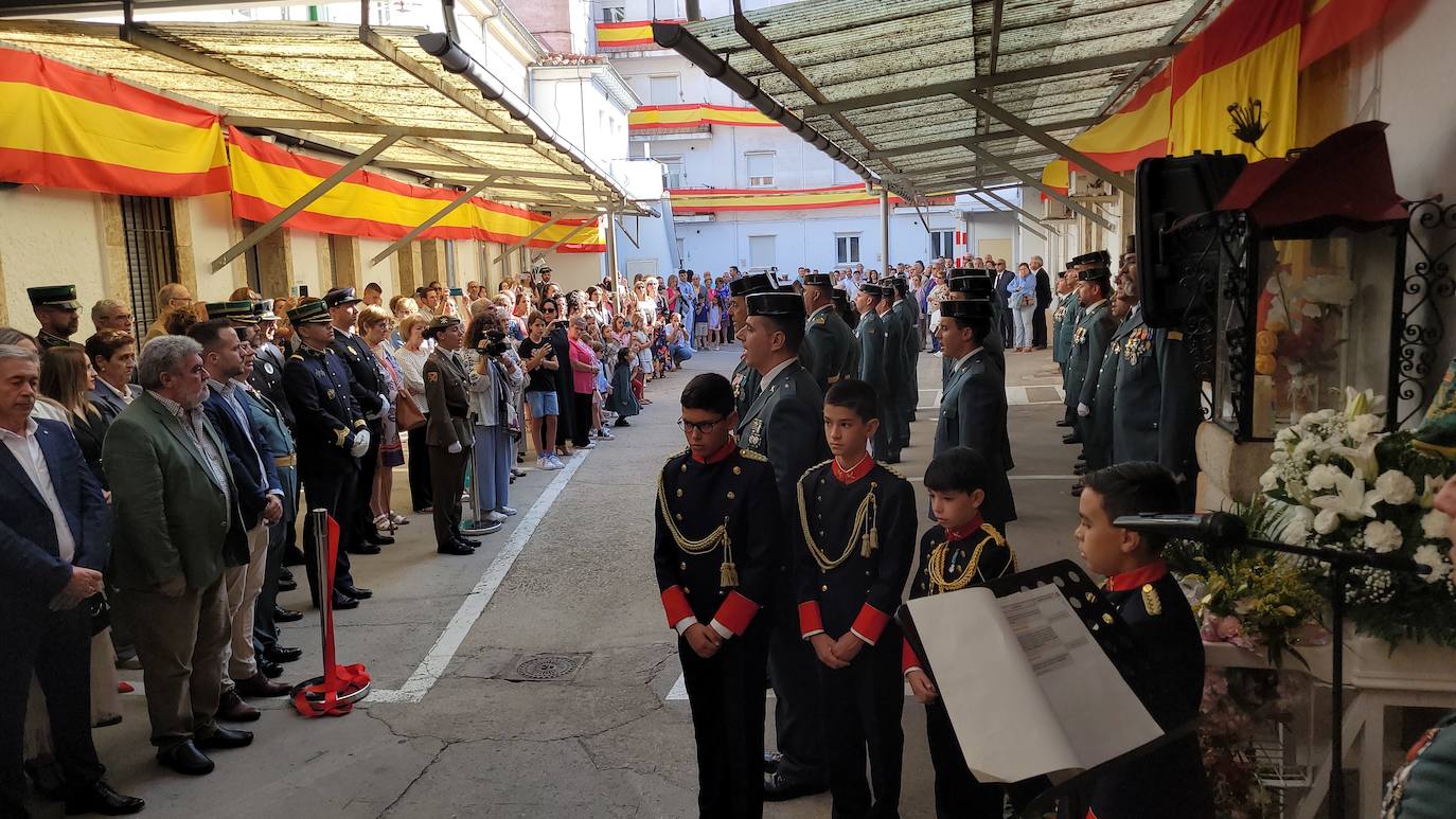 Ciudad Rodrigo grita «Viva el Rey, viva España, viva la Guardia Civil»