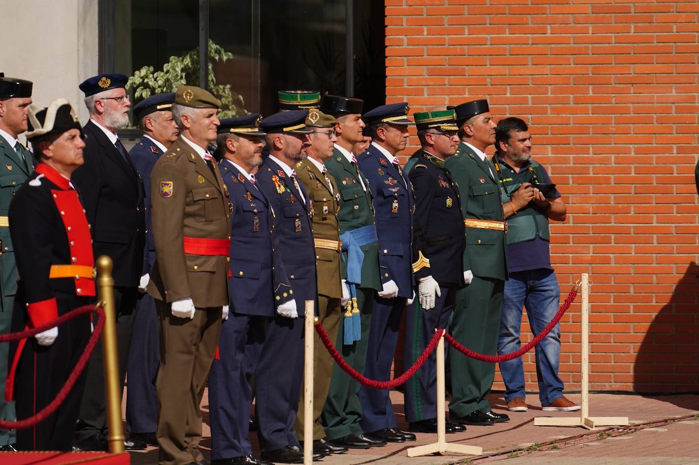 Las mejores imágenes de la celebración de la Guardia Civil en homenaje a la Virgen del Pilar