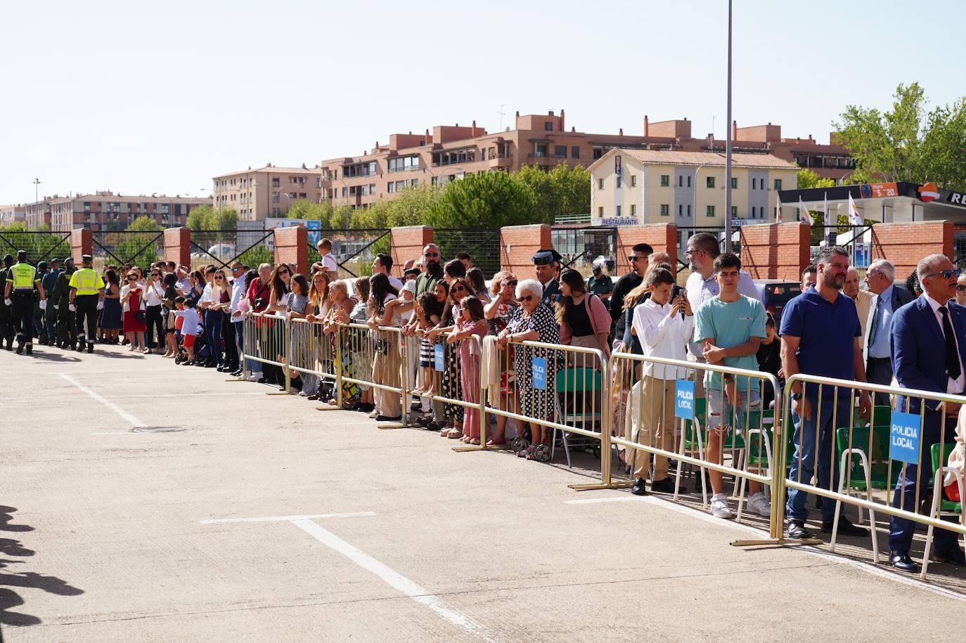 Las mejores imágenes de la celebración de la Guardia Civil en homenaje a la Virgen del Pilar