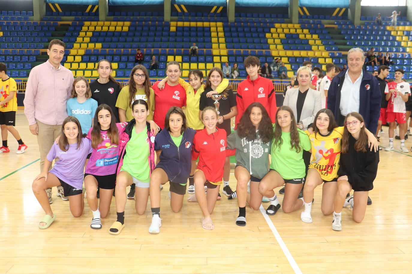 Victoria de Castilla-La Mancha en el primer Torneo de Balonmano Ciudad de Béjar