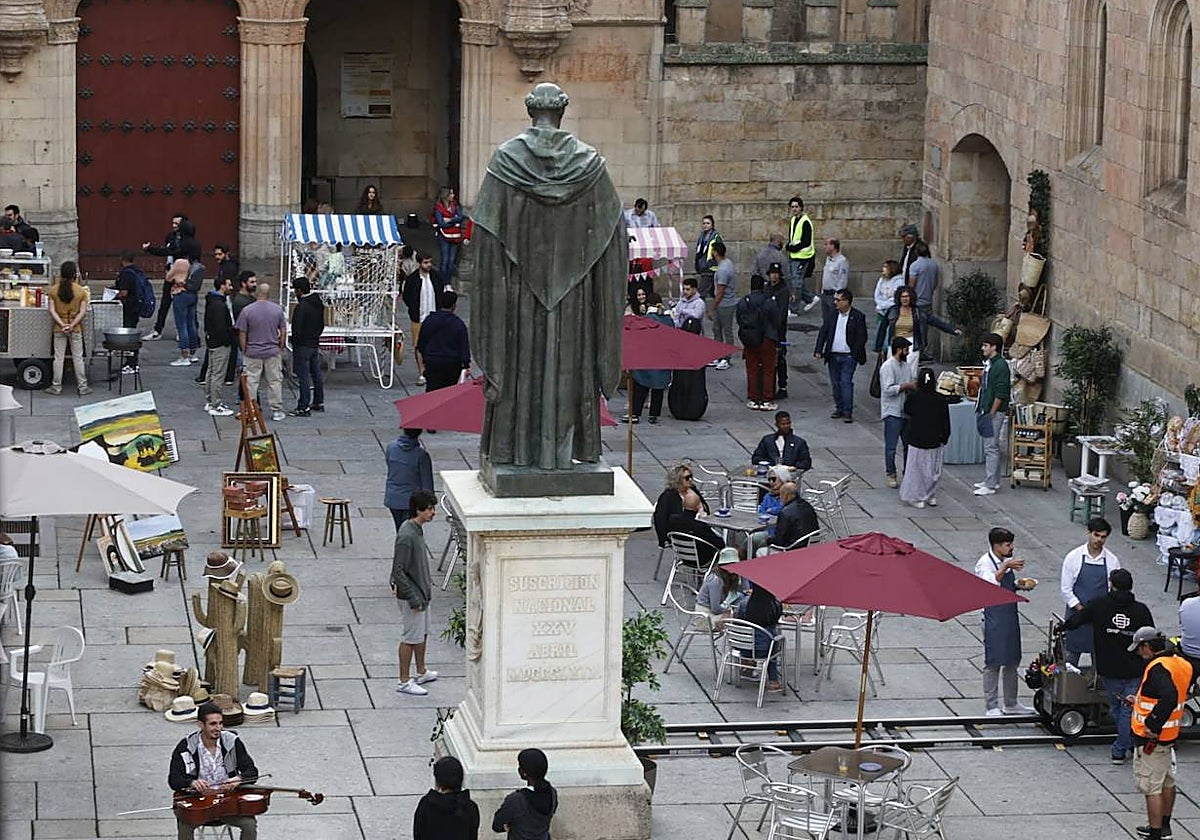 Las curiosas imágenes del comienzo del rodaje de la película de Bollywood