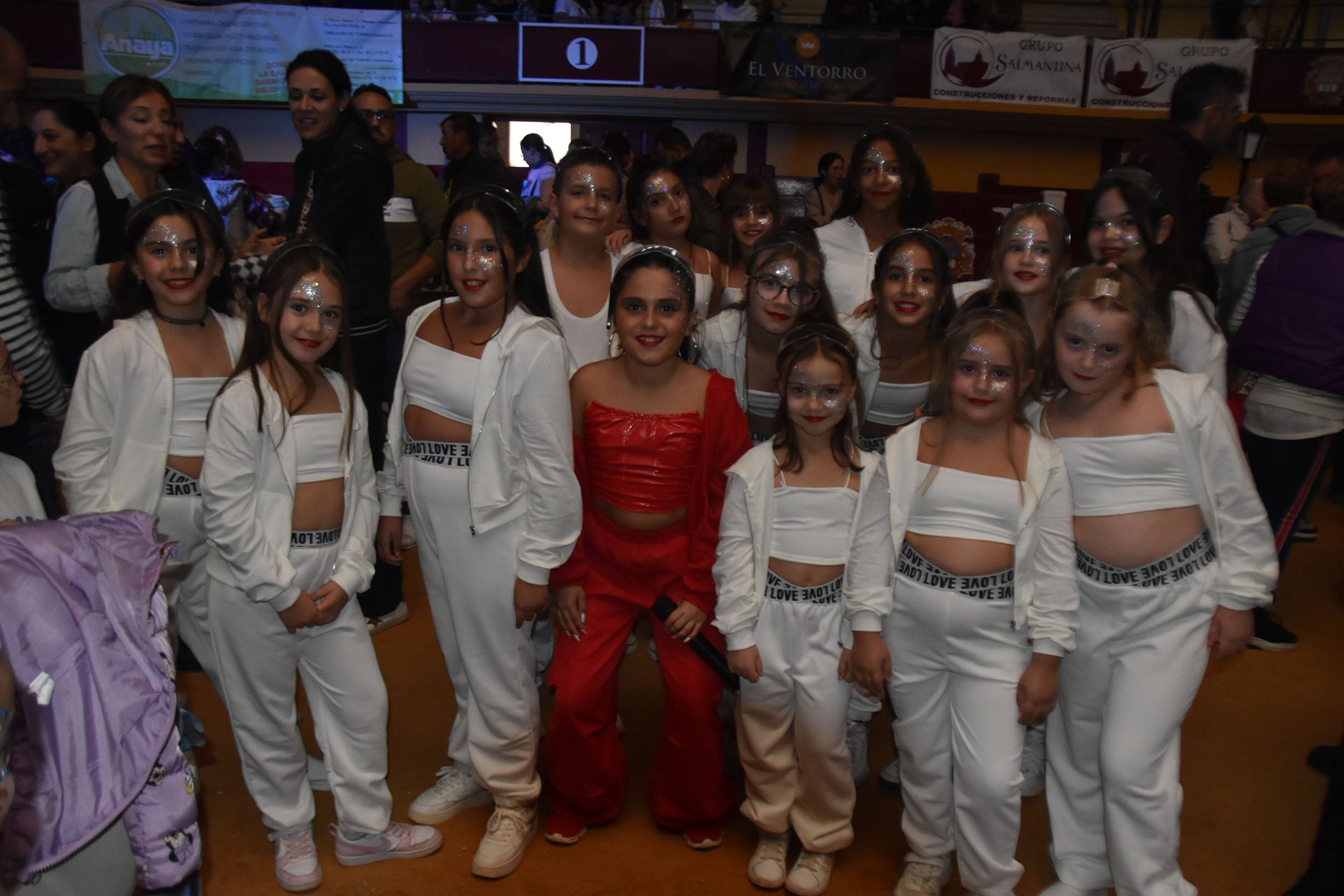 Los niños de Alba brillan en los playbacks