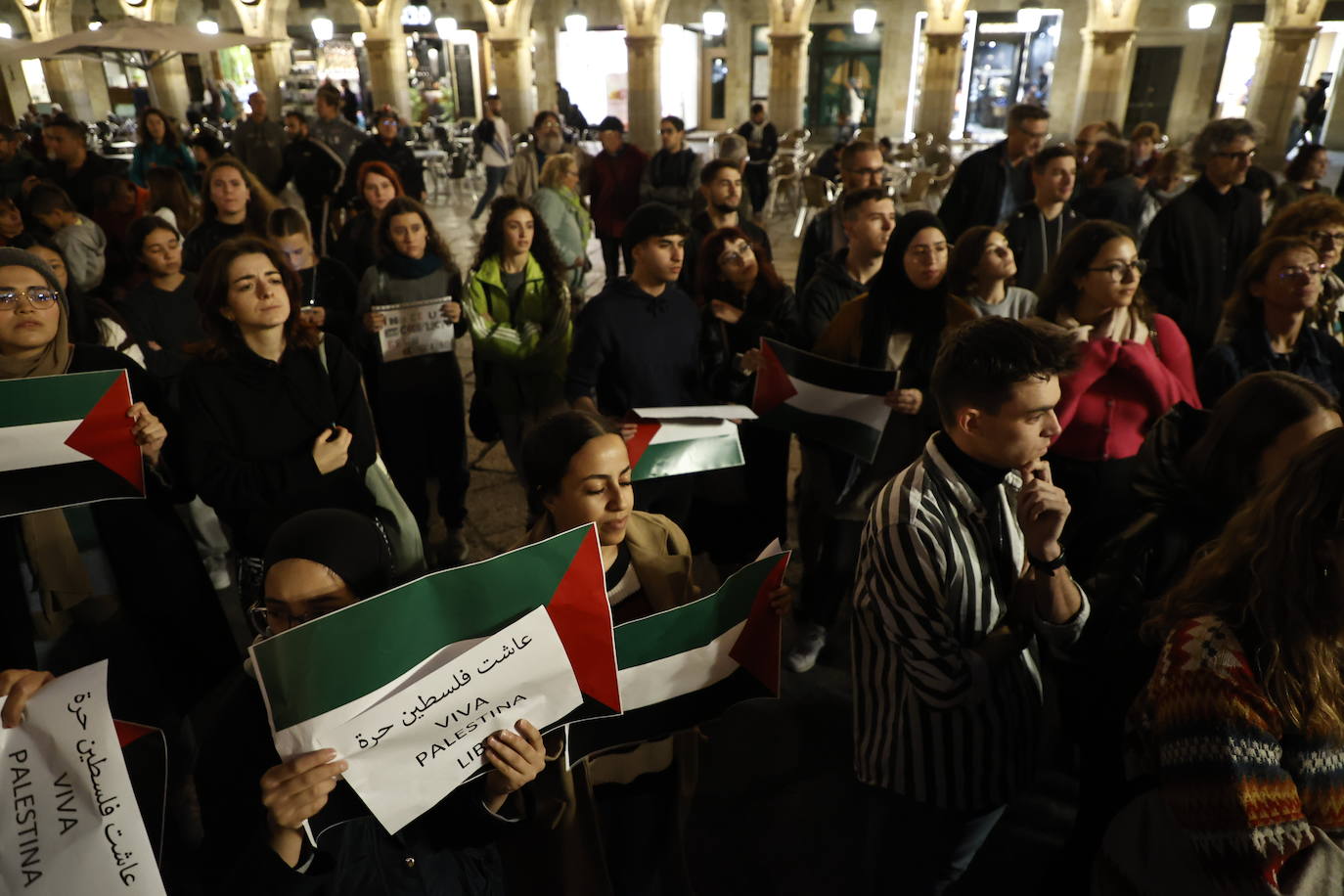 Así ha sido la manifestación a favor de Palestina en la Plaza Mayor