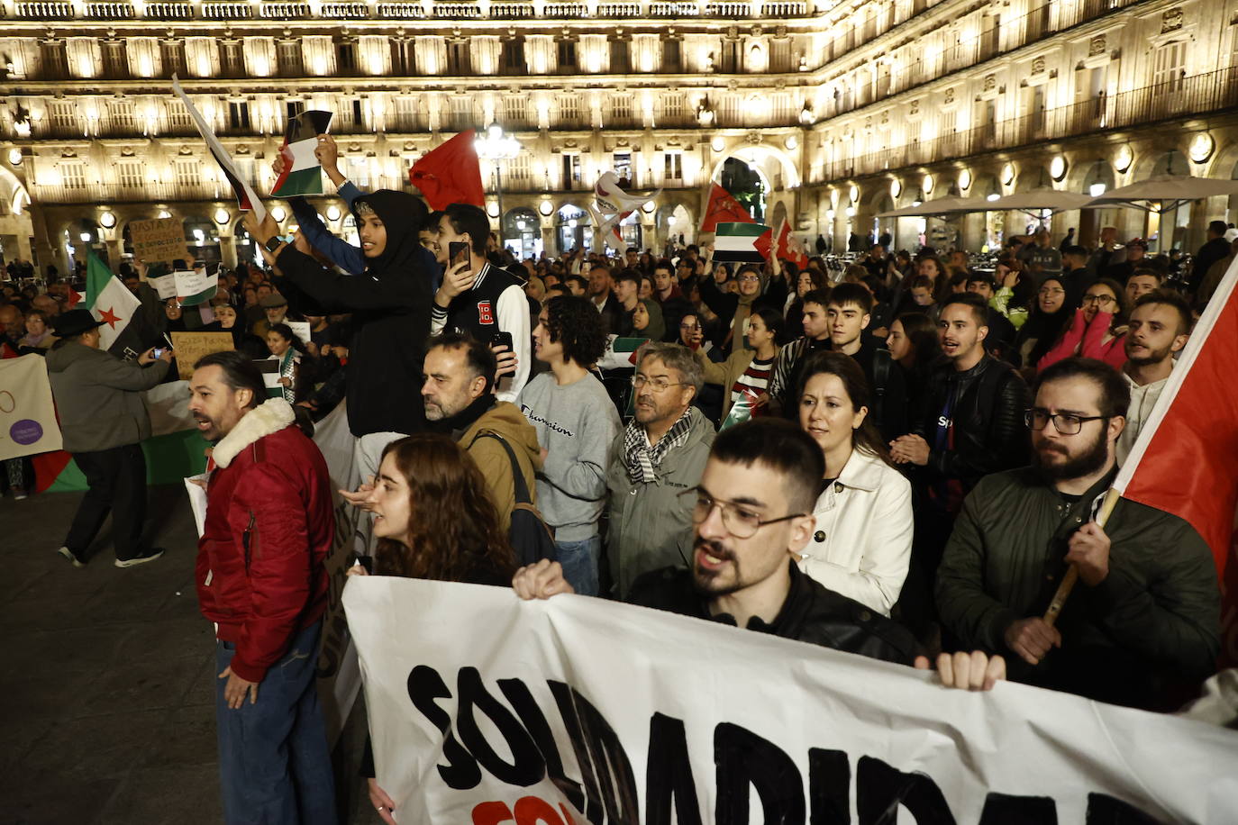 Así ha sido la manifestación a favor de Palestina en la Plaza Mayor