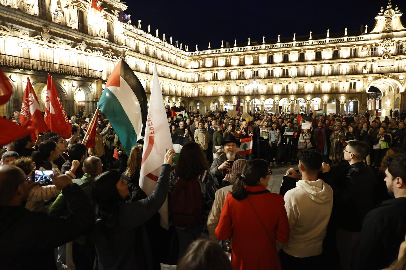 Así ha sido la manifestación a favor de Palestina en la Plaza Mayor