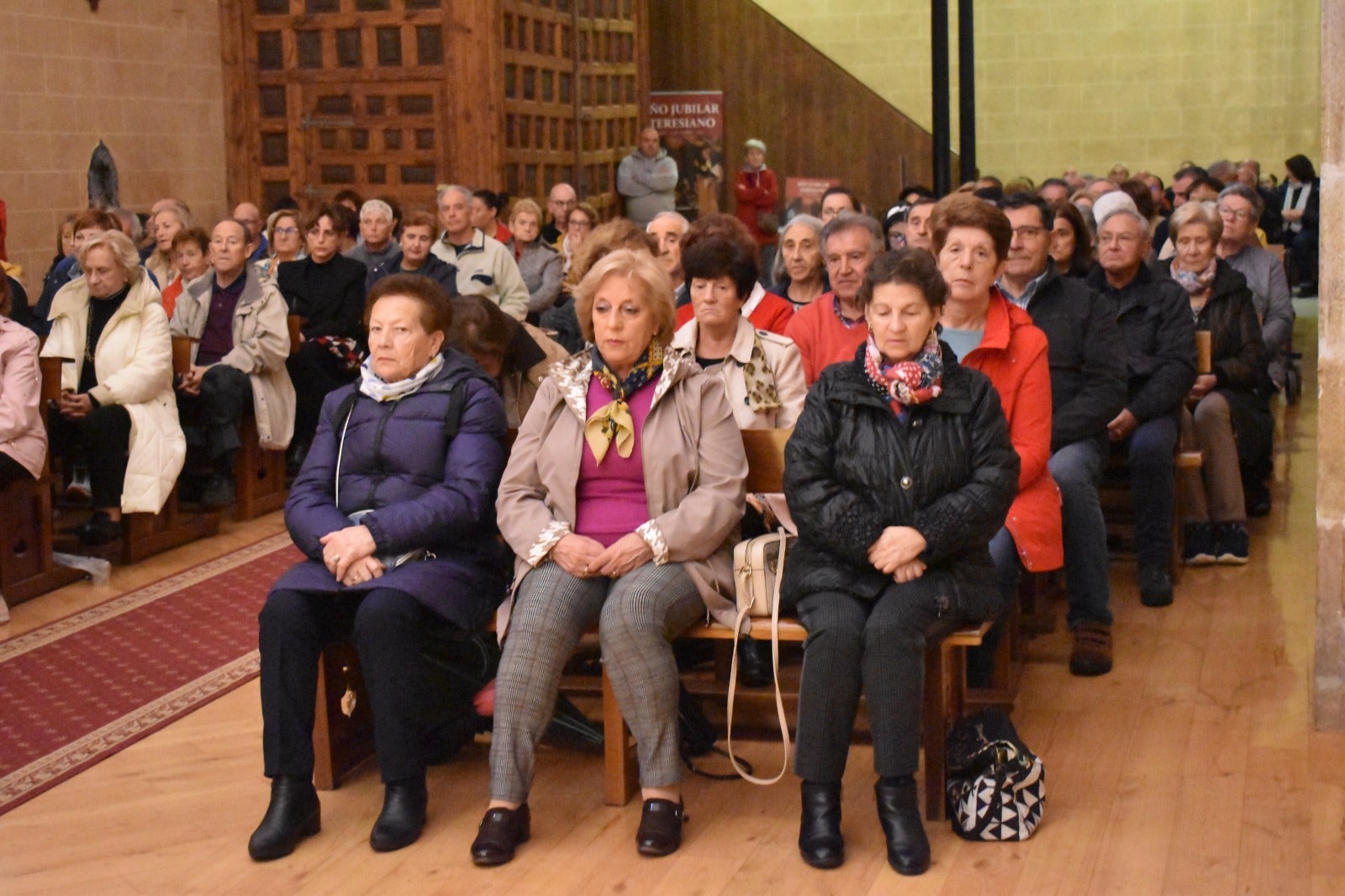 Montserrat Martín Caballé conquista al público de Alba durante el recital lírico teresiano