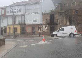 Tremenda tromba de agua en Béjar: calles cortadas, árboles caídos y una balsa en la autovía