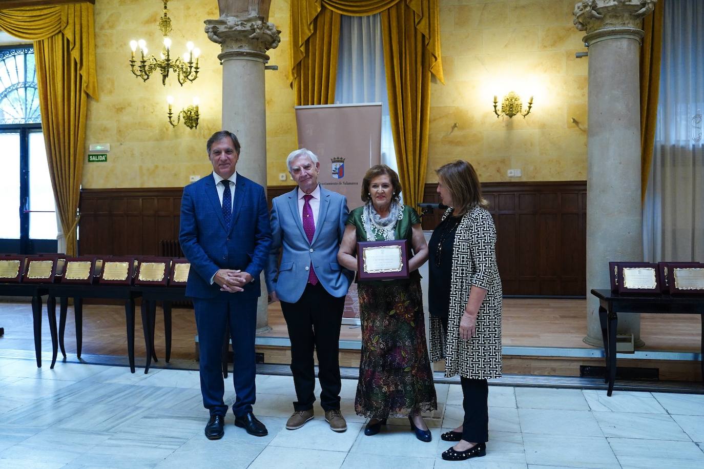 Estas son las mejores imágenes del homenaje a 43 matrimonios de Salamanca que celebran sus Bodas de Oro