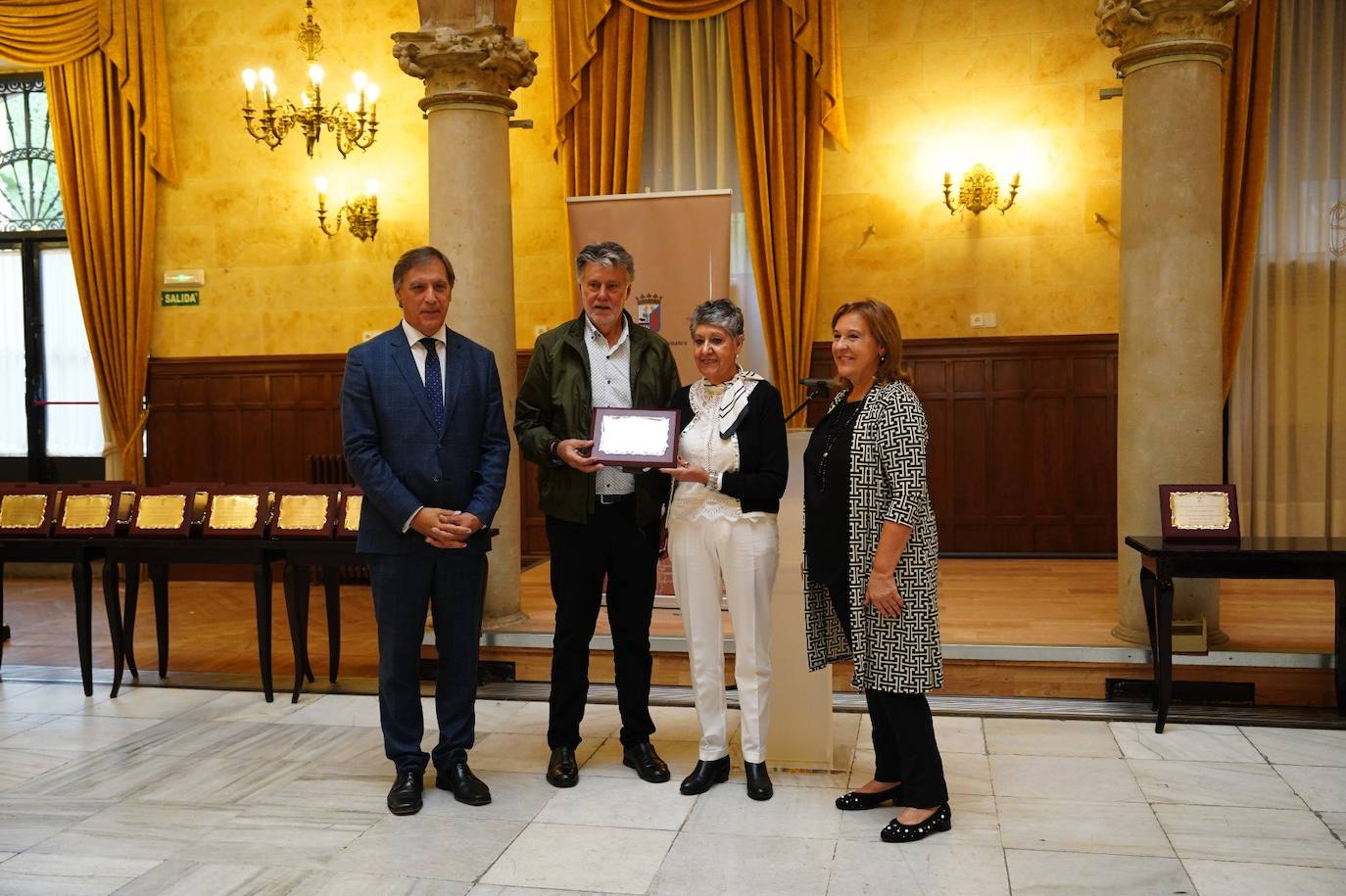 Estas son las mejores imágenes del homenaje a 43 matrimonios de Salamanca que celebran sus Bodas de Oro