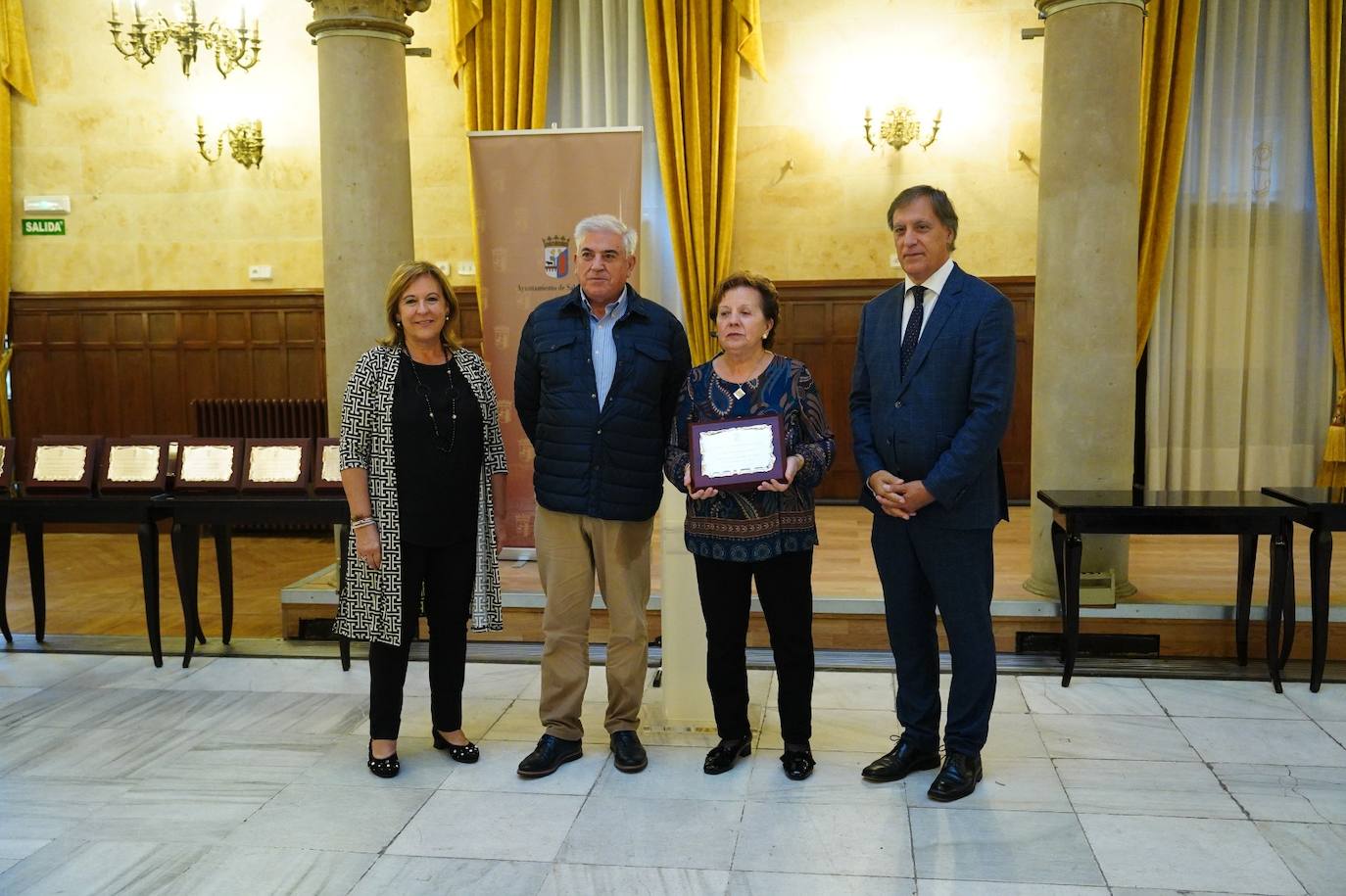 Estas son las mejores imágenes del homenaje a 43 matrimonios de Salamanca que celebran sus Bodas de Oro