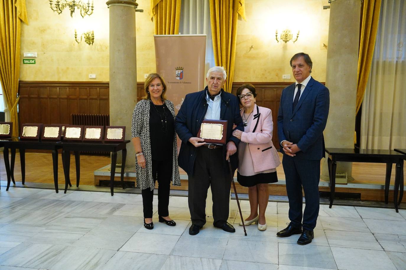 Estas son las mejores imágenes del homenaje a 43 matrimonios de Salamanca que celebran sus Bodas de Oro