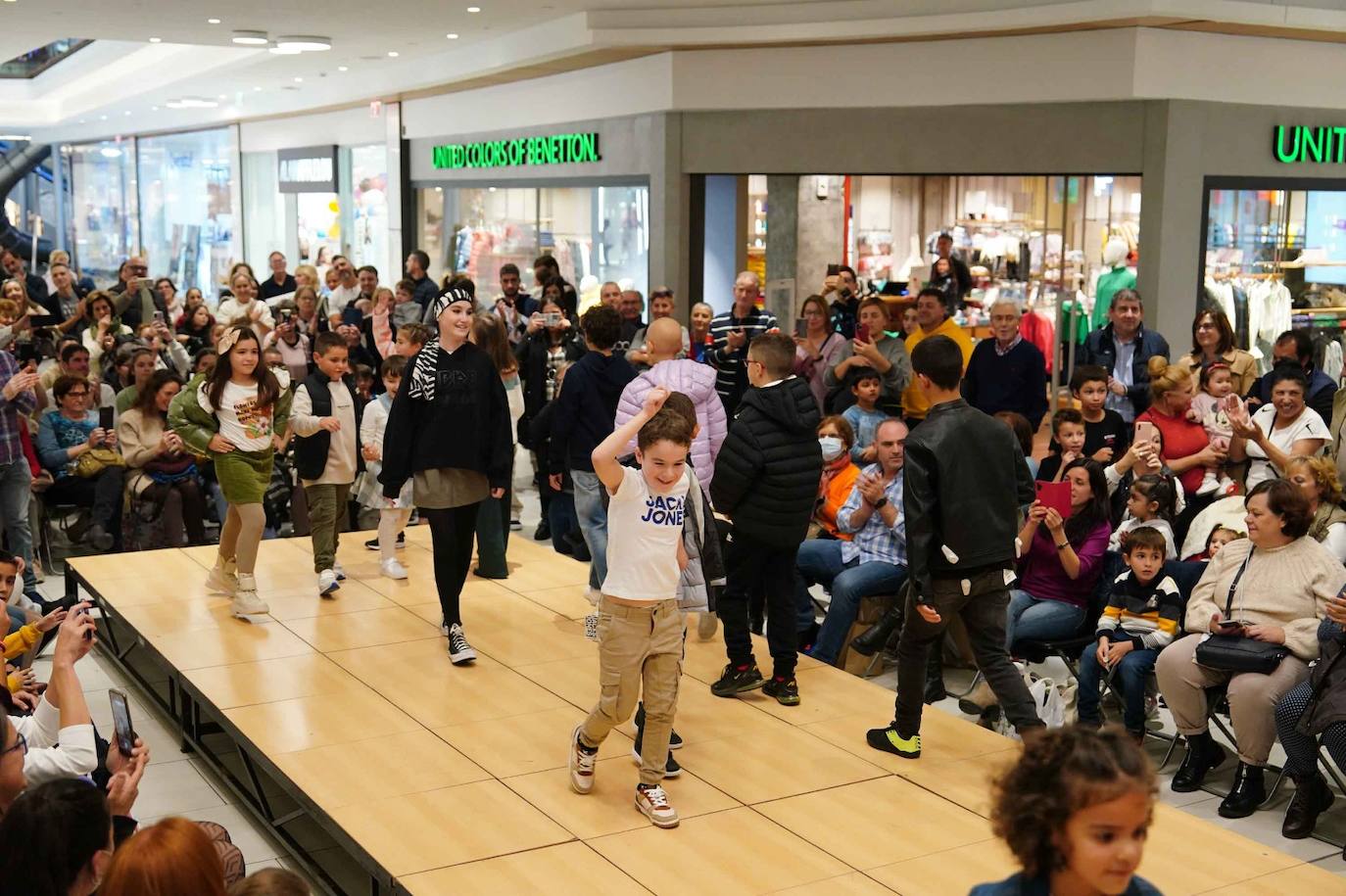 Las imágenes más emotivas del desfile de Pyfano