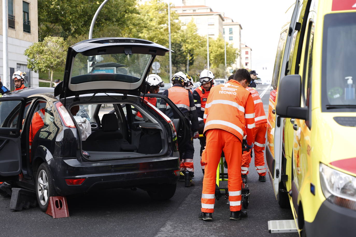 Así fue el aparatoso accidente que colapsó el barrio de Capuchinos