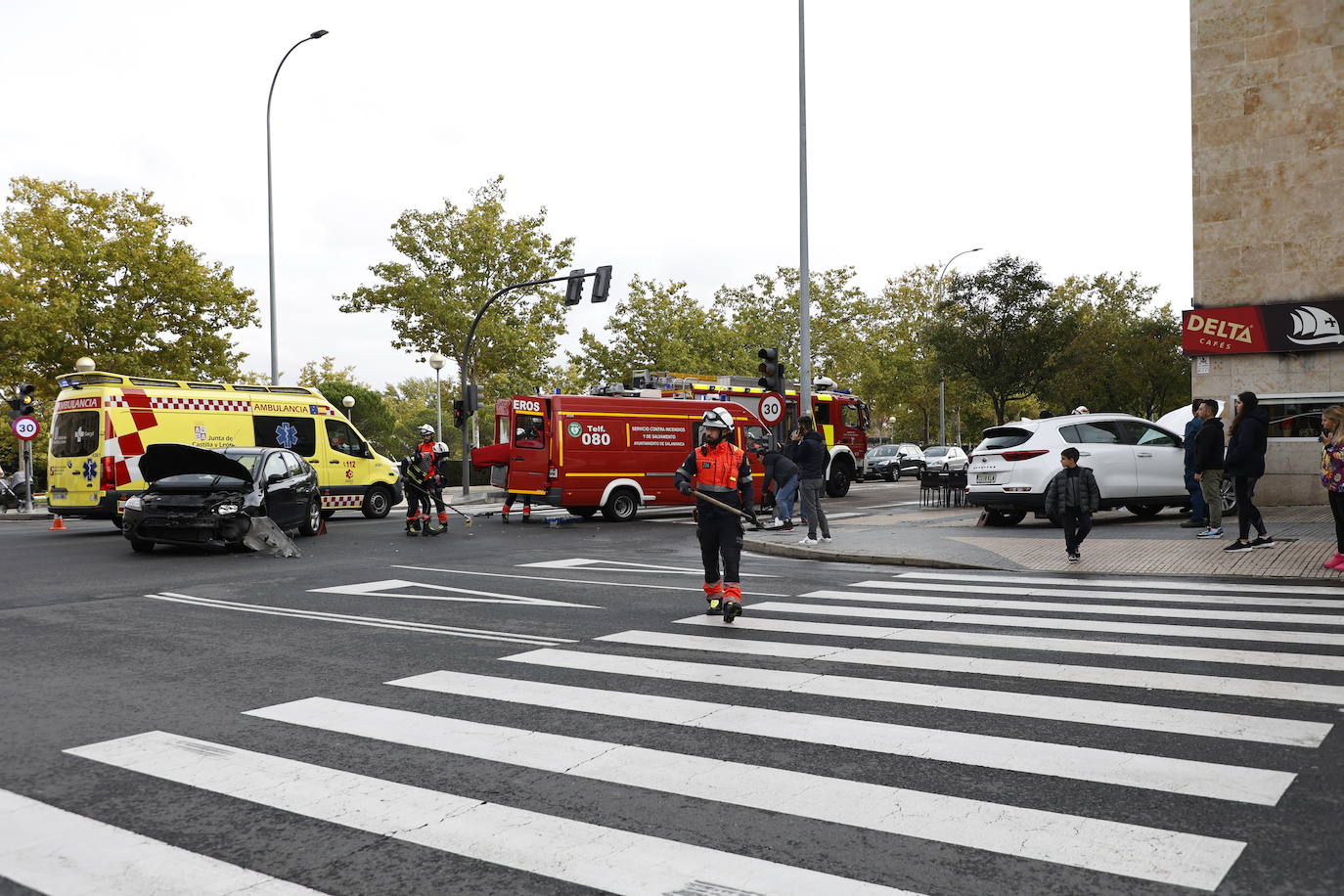 Así fue el aparatoso accidente que colapsó el barrio de Capuchinos