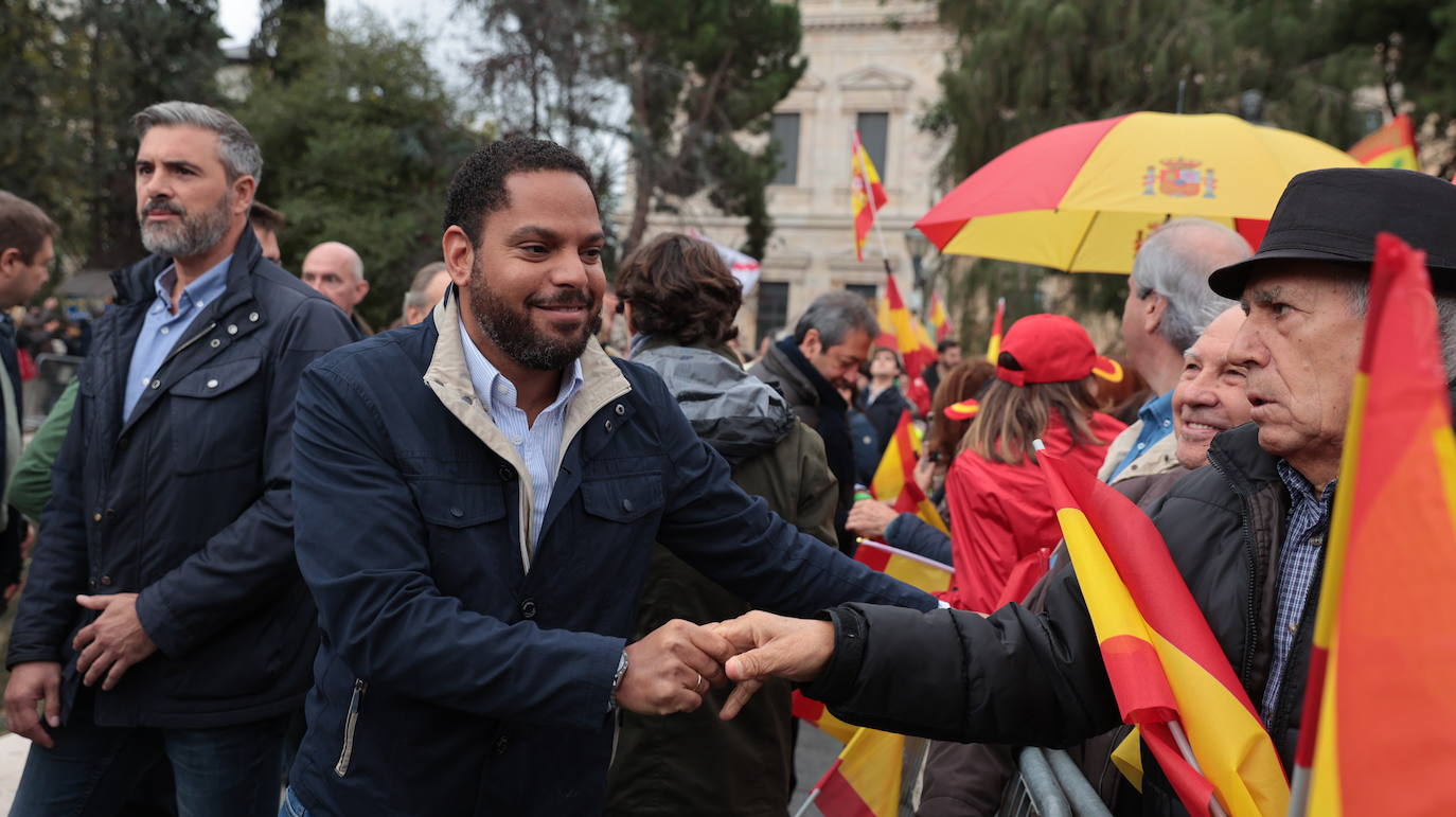 Más de 100.000 personas protestan contra la amnistía en Colón: &quot;¡Sánchez traidor!&quot;