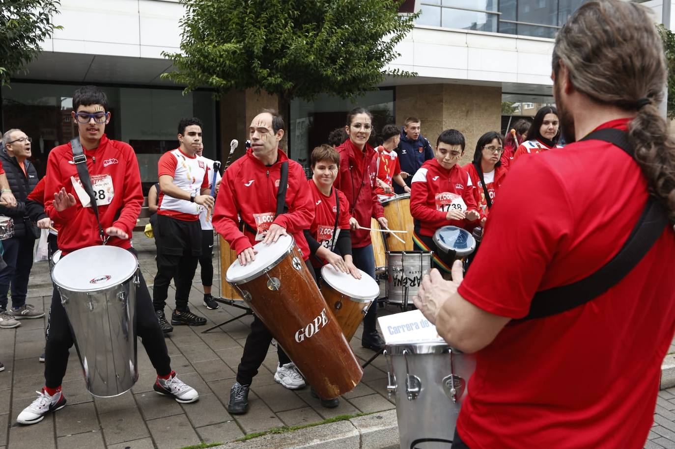 Salamanca llena sus calles con un nuevo éxito de la Carrera de los Mil Pasos