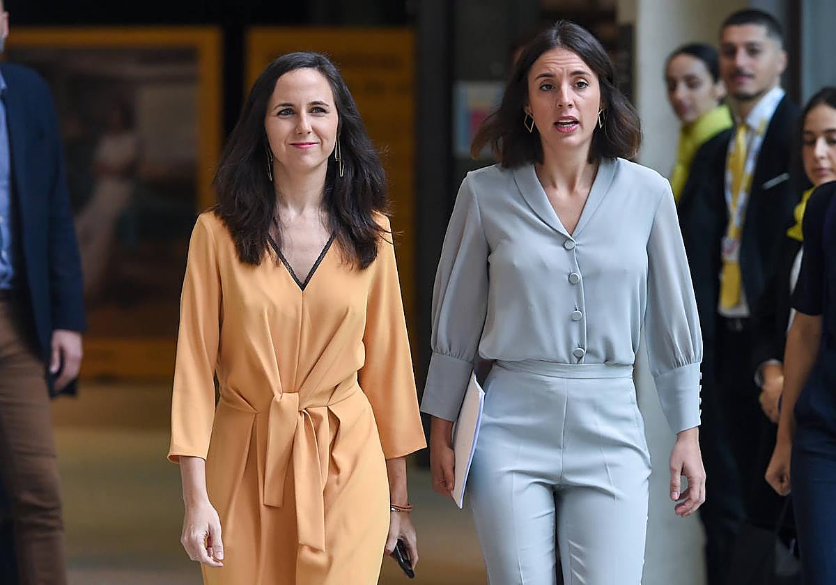 ¿Le parece correcto 'el plantón' de varios políticos a la Princesa Leonor en la jura de la Constitución?