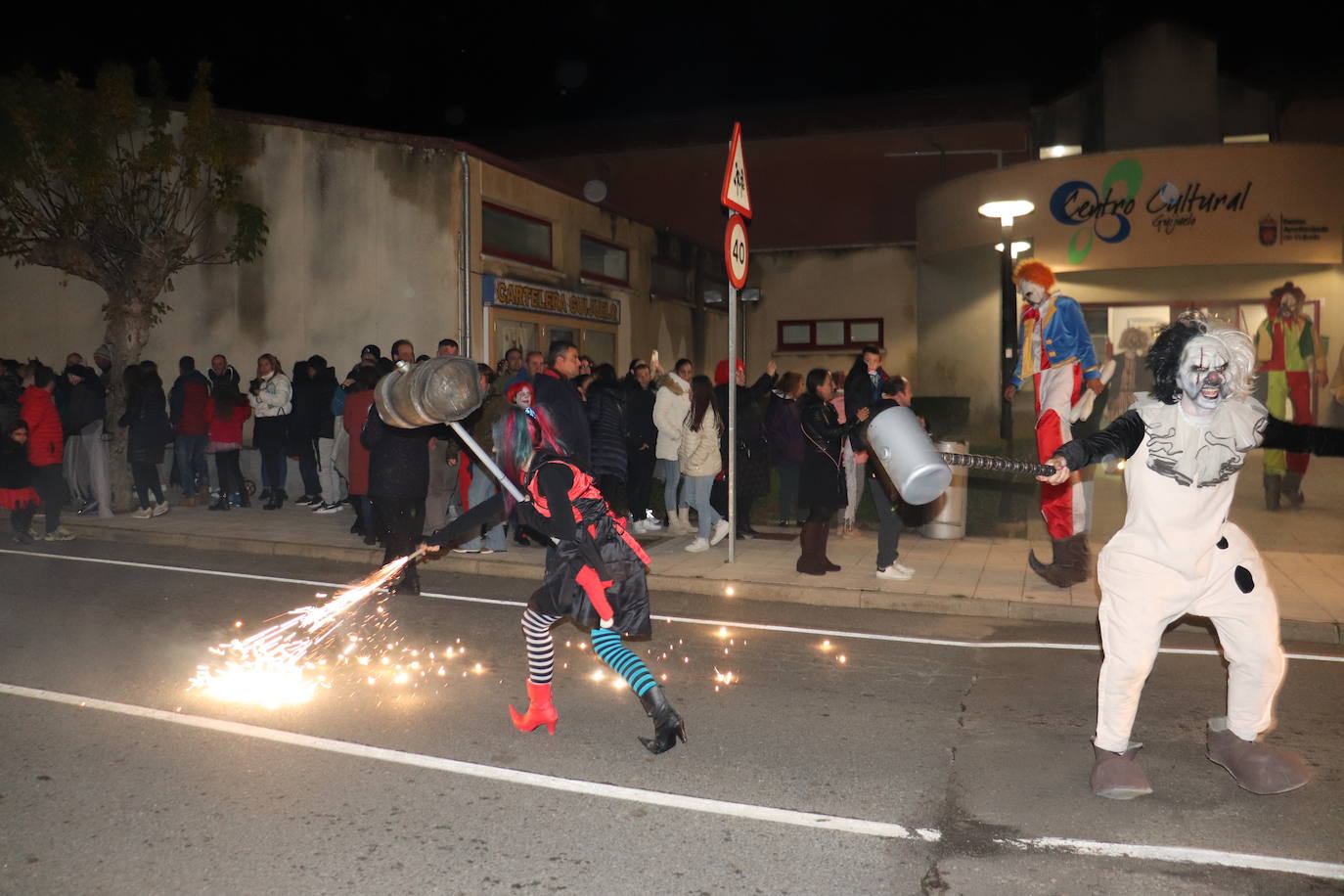 Pasacalles de terror en la noche de Guijuelo