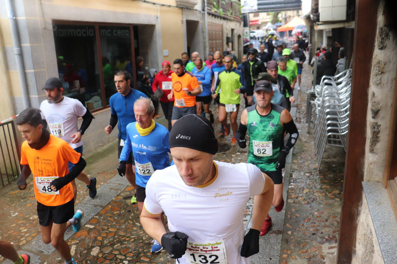 La lluvia no puede con la carrera de los lagares rupestres de San Esteban de la Sierra