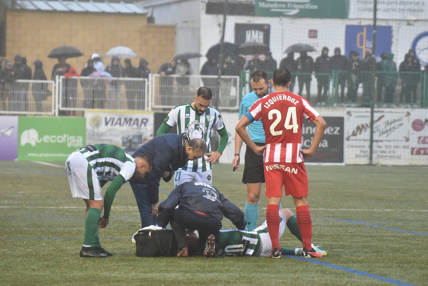 La primera visita del Sporting de Gijón a Guijuelo, en imágenes