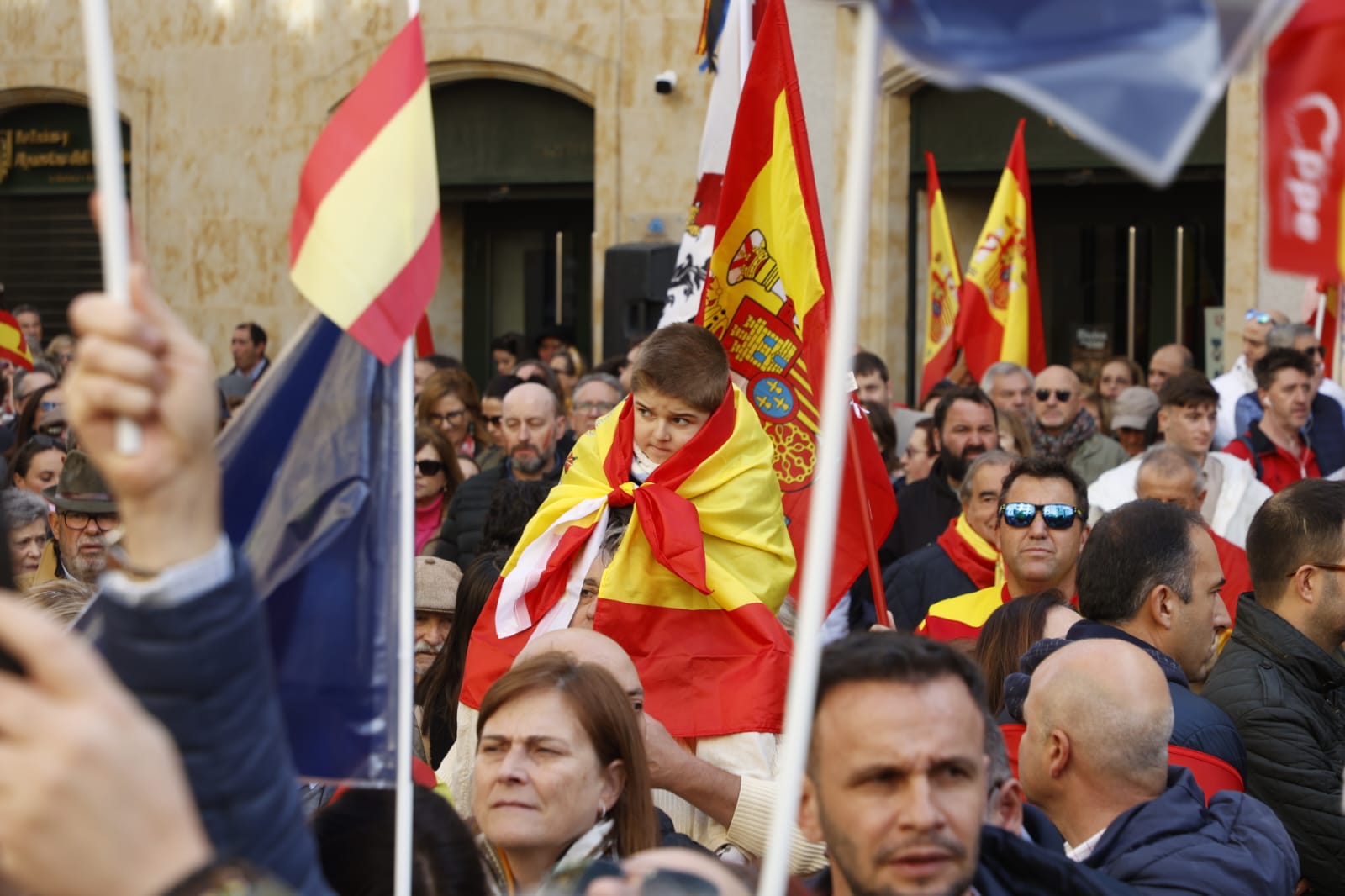 La manifestación contra la amnistía en Salamanca, en imágenes