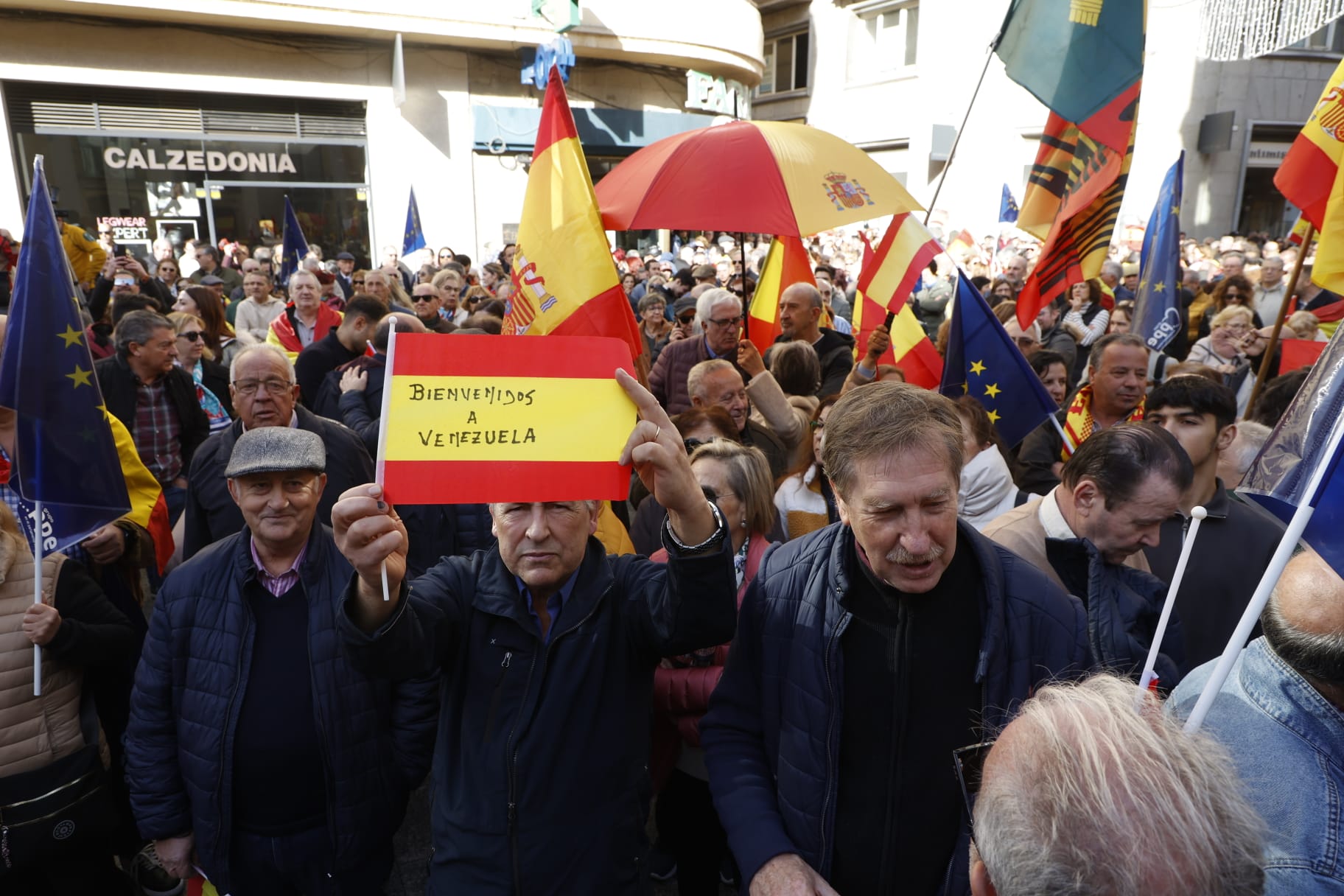 La manifestación contra la amnistía en Salamanca, en imágenes