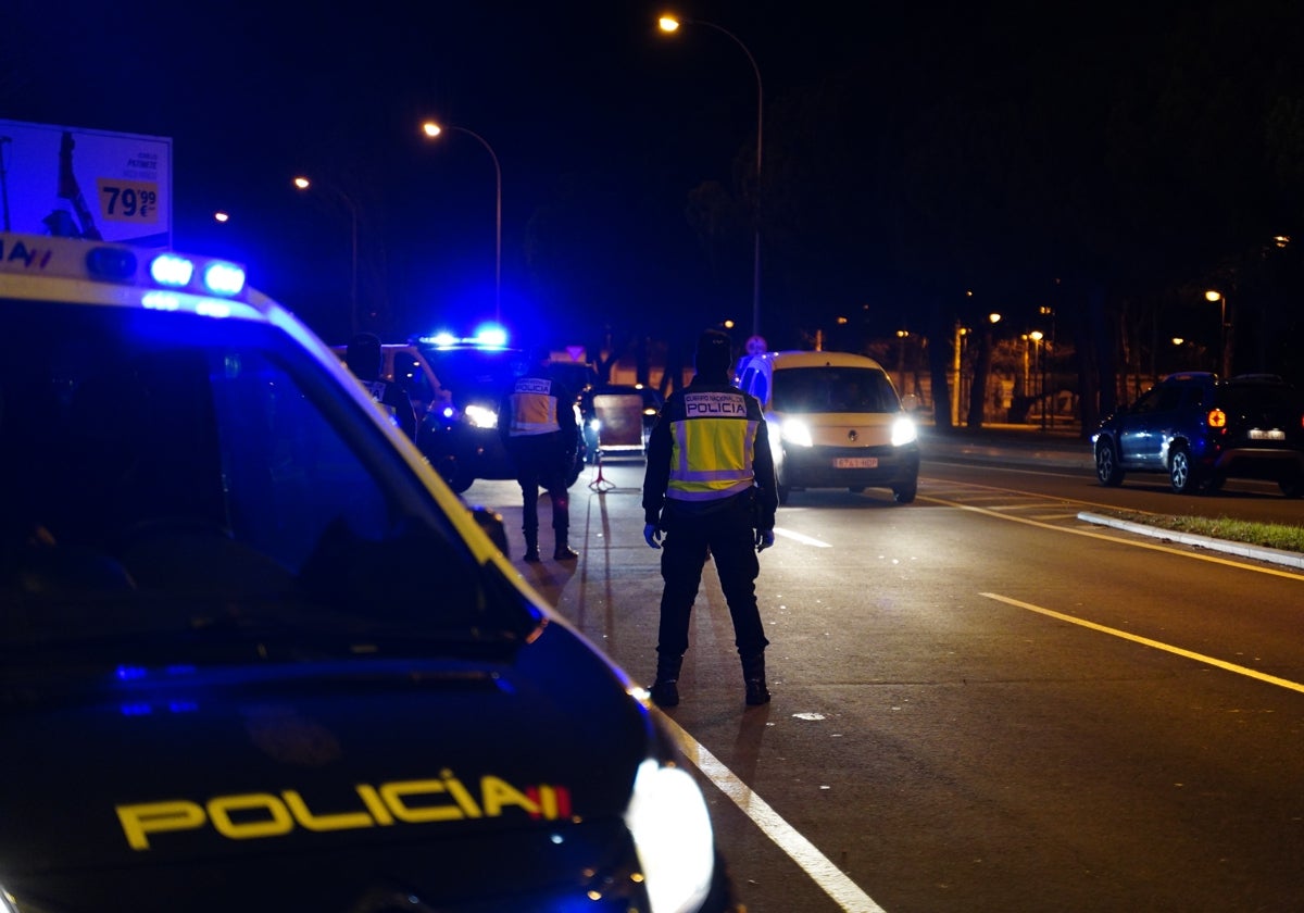 Un control nocturno de la Policía ajeno a esta información.