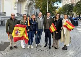 El presidente del Partido Popular de Castilla y León, Alfonso Fernández Mañueco, junto al alcalde de Valladolid, Jesús Julio Carnero, en la manifestación de Madrid de este sábado contra la amnistía.