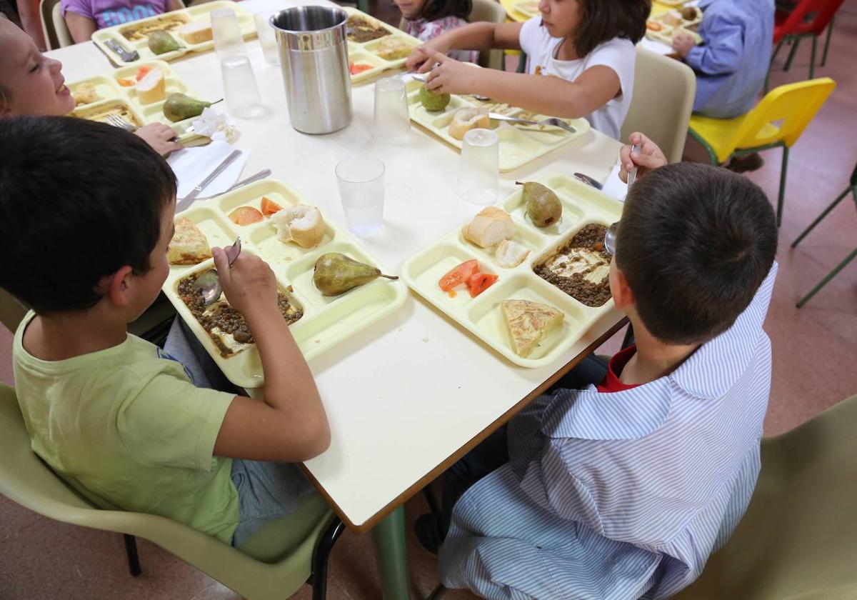 Niños en un comedor escolar de Salamanca.