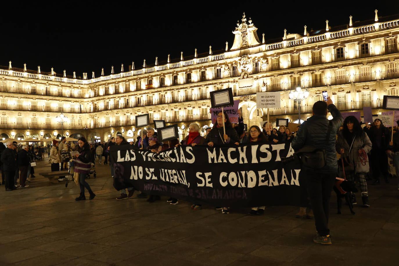 El 25-N sale a la calle al grito de &quot;¡Ni una menos!&quot;