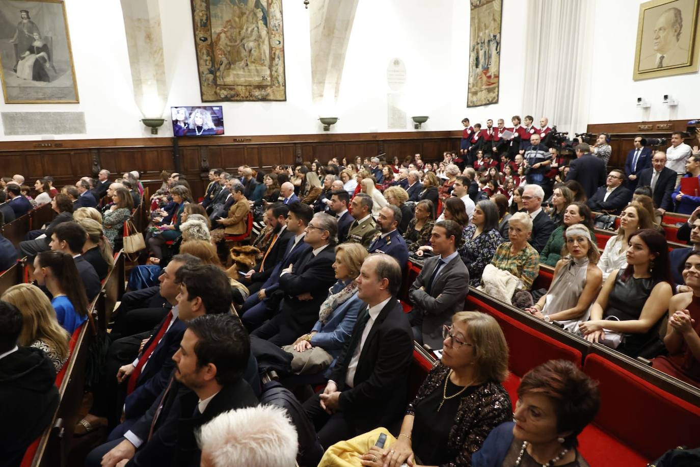 La Reina Sofía y Yolanda Díaz, presentes en el Paraninfo de Salamanca