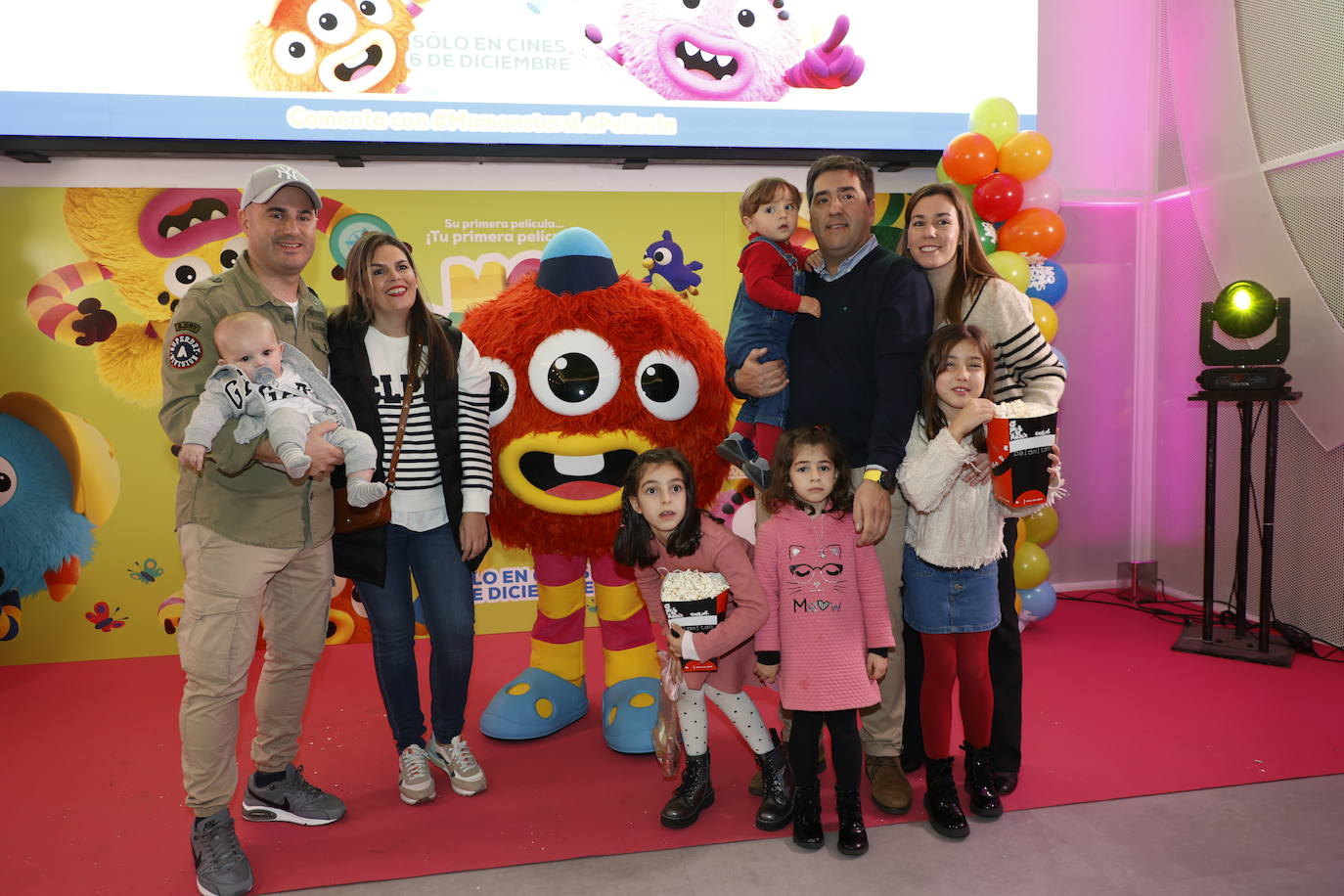 Así disfrutaron los más pequeños de la casa del preestreno de Momonsters en Salamanca