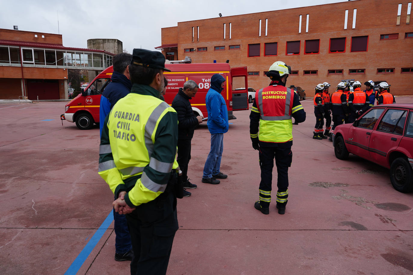 Cómo actuar ante un accidente en el que hay un coche eléctrico involucrado