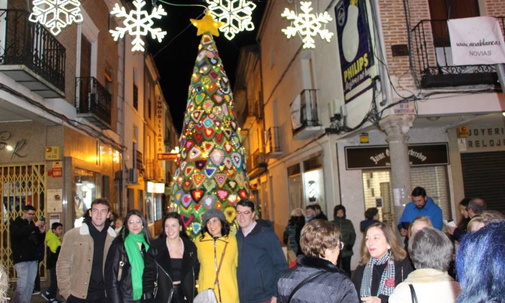 Peñaranda se llena de luz, sonido e ilusión navideña