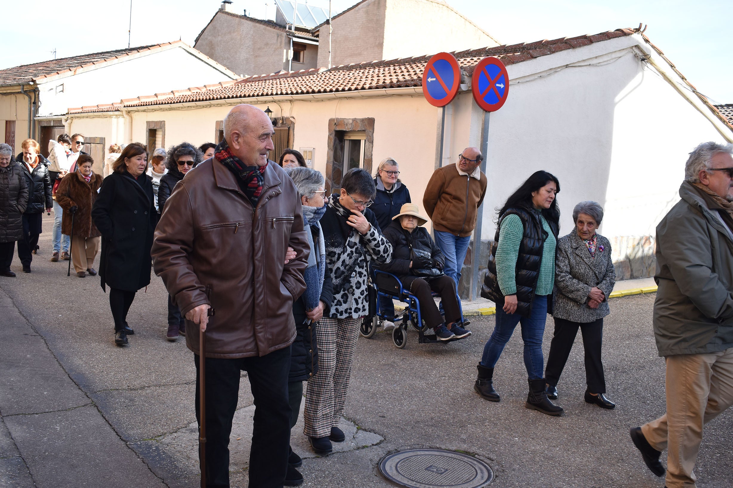 Aldeatejada arropa a su patrona en el día grande de las fiestas