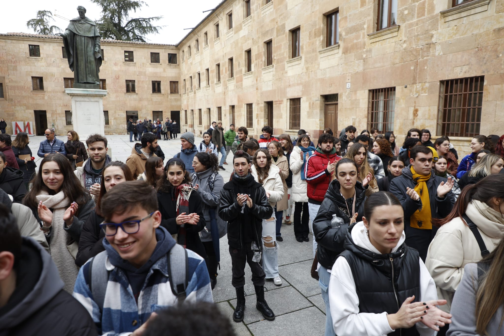 Absentismo universitario para denunciar las malas conexiones de tren y autobús con Salamanca