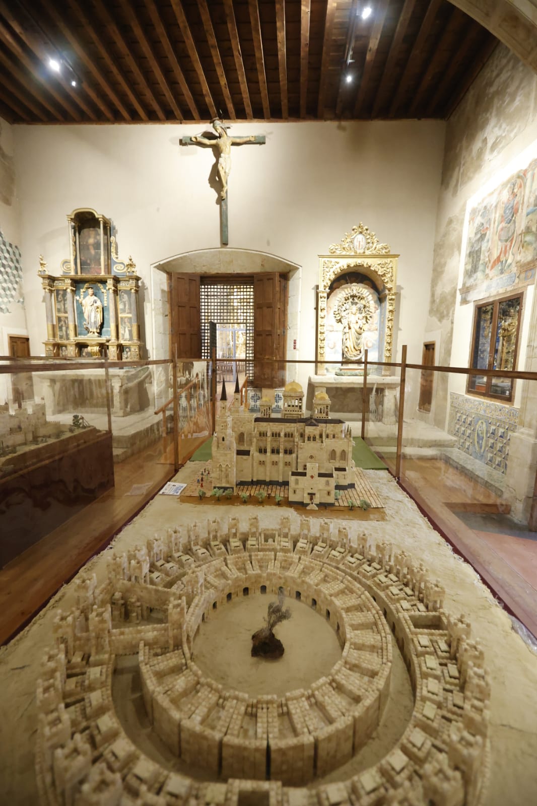 La Catedral y San Juan de Barbalos, en la muestra de Exin Castillos en el Museo de Las Claras