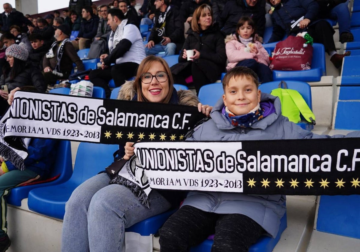 Búscate en la grada del Reina Sofía en el partido contra el Sporting de Gijón