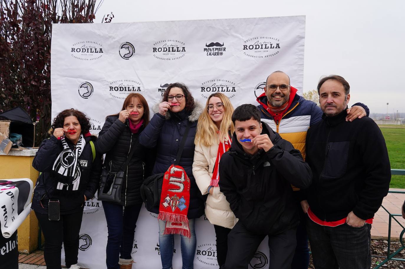 Gran ambiente previo al partido de Copa entre Unionistas y Sporting