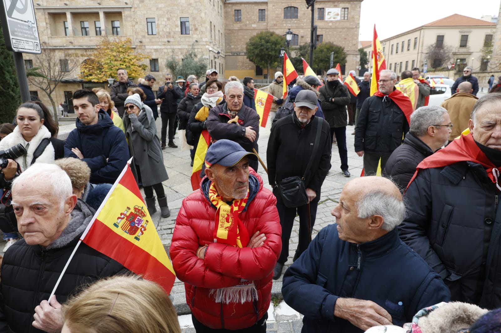 Gritos contra Sánchez en Salamanca el día de la Constitución