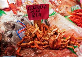 Una de las pescaderías del mercado de Salamanca.