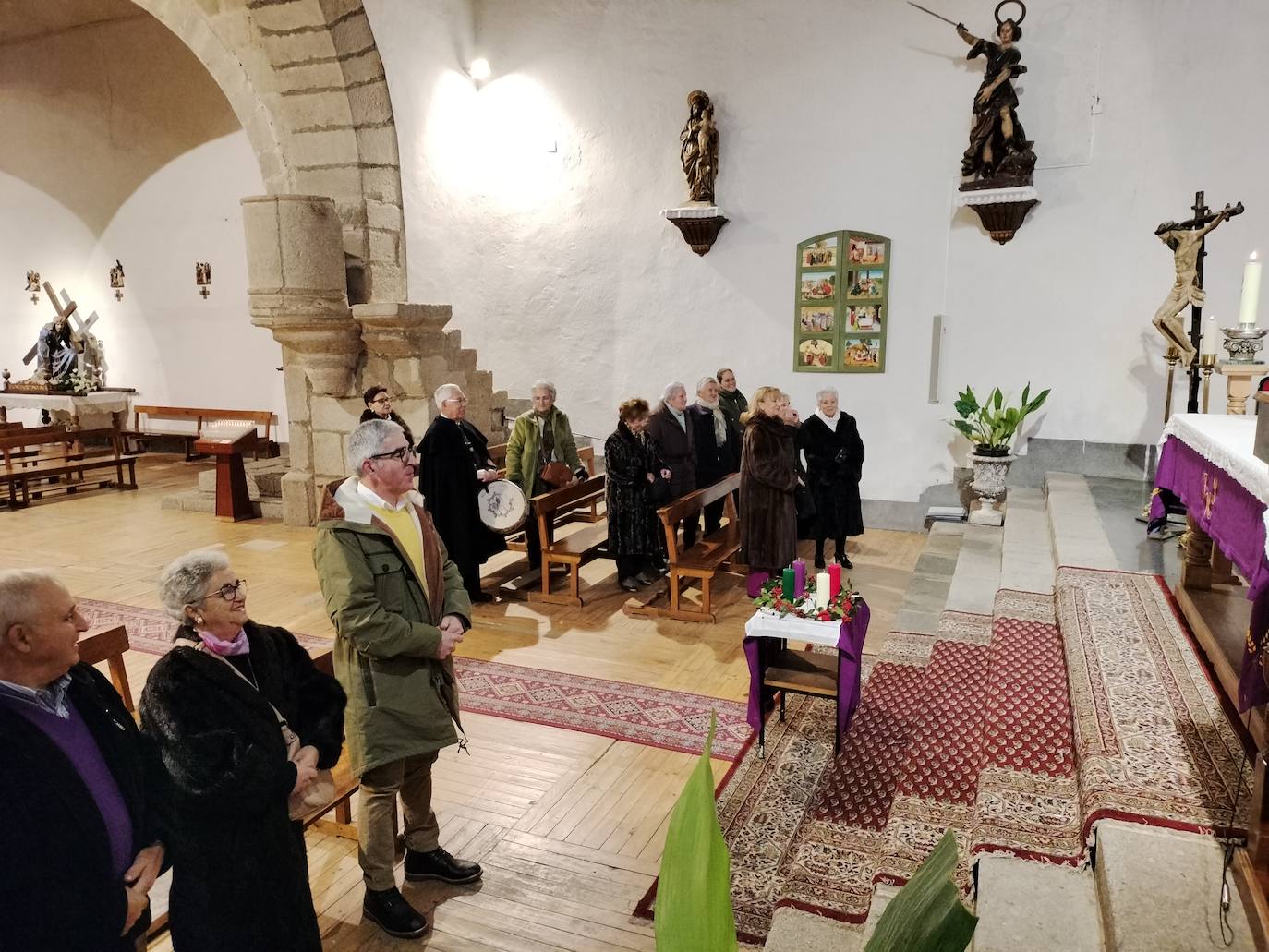 Animada jornada de convivencia de los mayores de Linares de Riofrío en el día de su fiesta