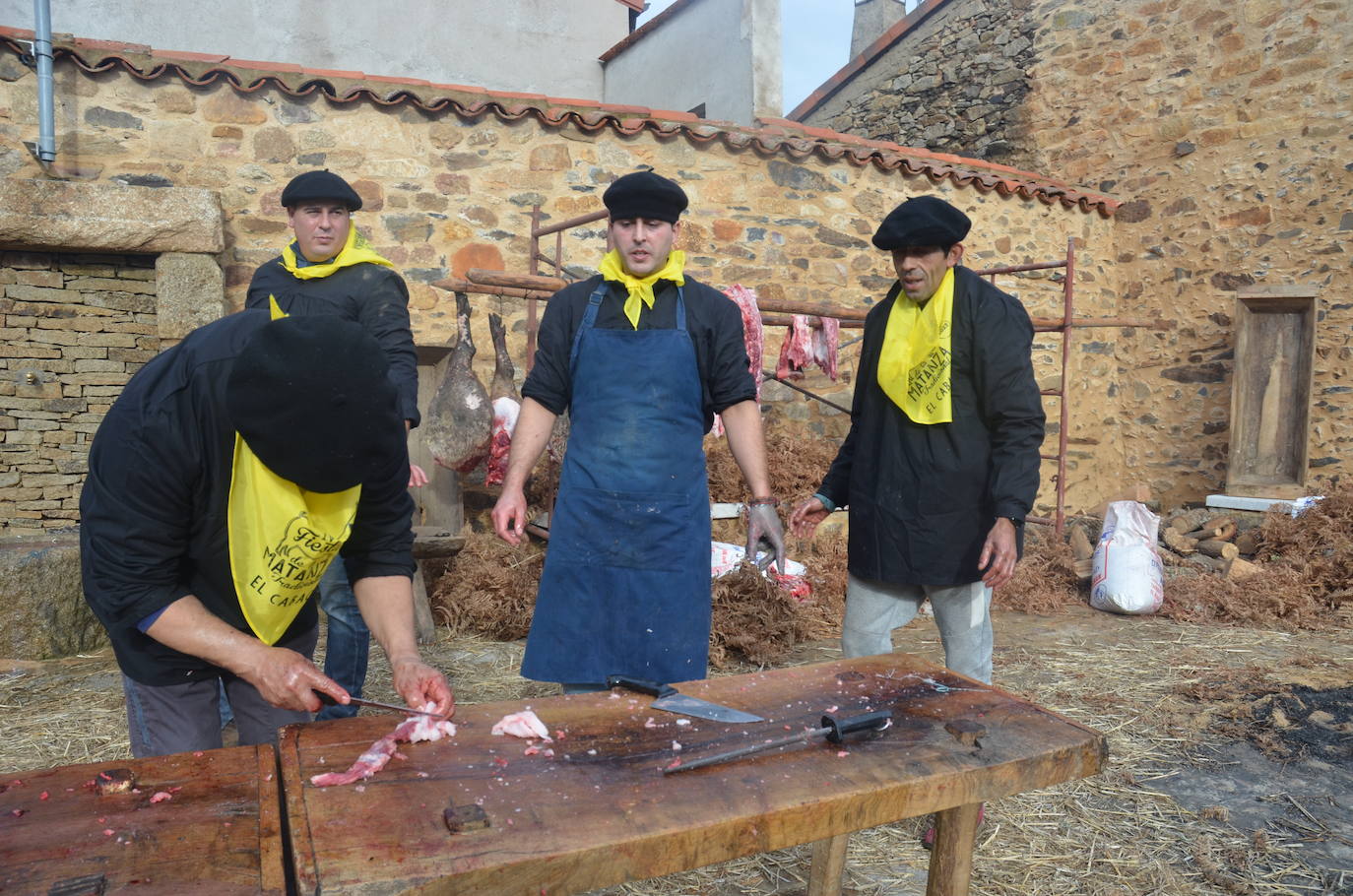 El Cabaco festeja la matanza tradicional